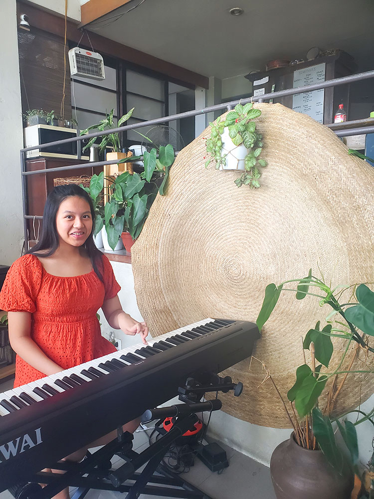 Suzuki Piano Christmas presentation